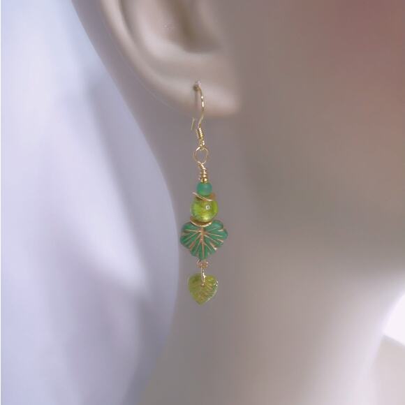 NEW Artisan Fall Green Earrings Dangle Autumn Czech Glass Golden Accent Elegant - Picture 7 of 10